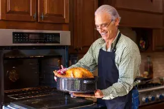 12 Anti-Blaze Tips for a Safe and Happy Thanksgiving