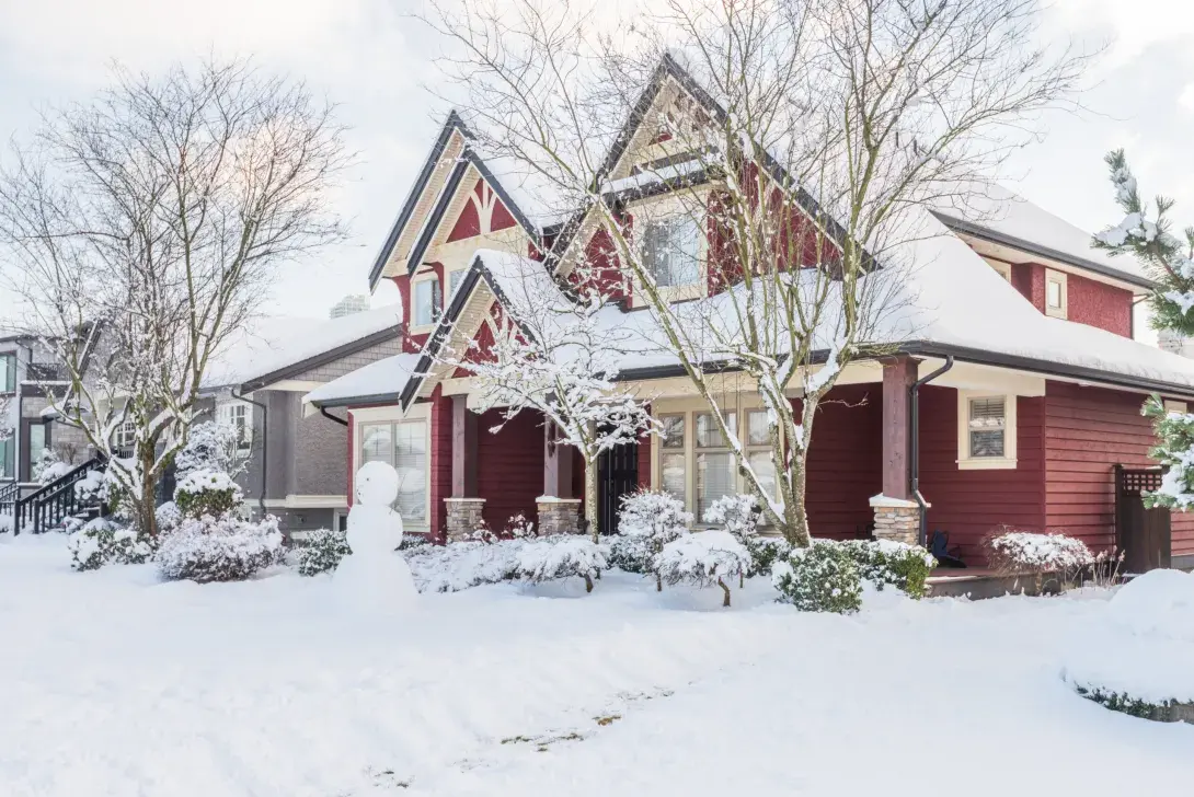 Winterizing Your Roof: Must-Have Safety Tips for Homeowners